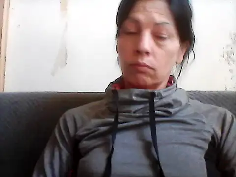 Snapshot of Milana38 chatting on 05.16.26 Milana38 online show from 05.16.26