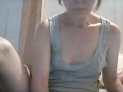 Snapshot of Milana38 chatting on 06.14.26 Milana38 online show from 06.14.26