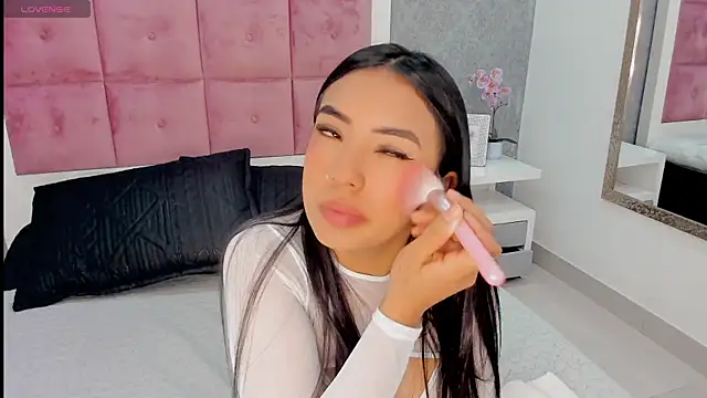 missconnor online show from 09.24.25
