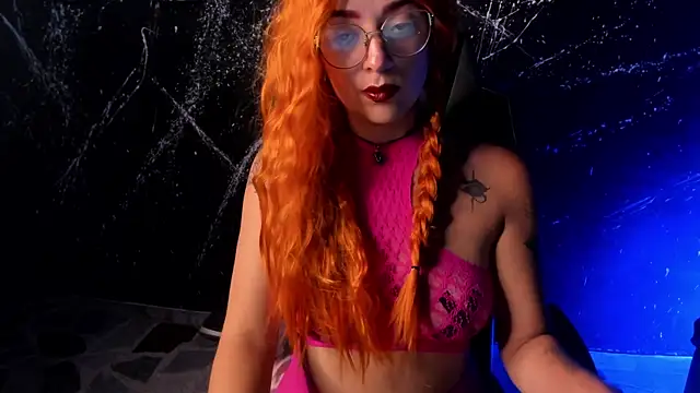 RoxanneStorm  online show from 05.11.26