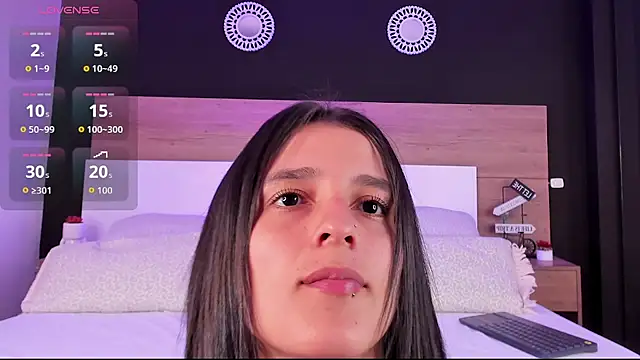 Snapshot of MiaTaylorSweet chatting on 10.01.25 MiaTaylorSweet online show from 10.01.25