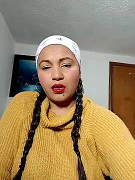 agatha sluttylatina online show from 04.10.26