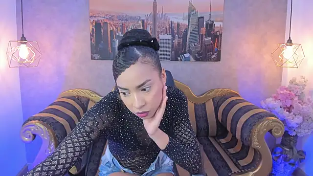 Snapshot of Lucia_jane chatting on 10.02.25 Lucia jane online show from 10.02.25