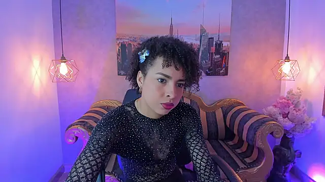 Snapshot of Lucia_jane chatting on 10.23.25 Lucia jane online show from 10.23.25