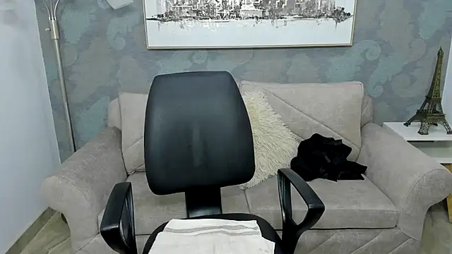 Snapshot of Lucia_jane chatting on 12.15.25 Lucia jane online show from 12.15.25