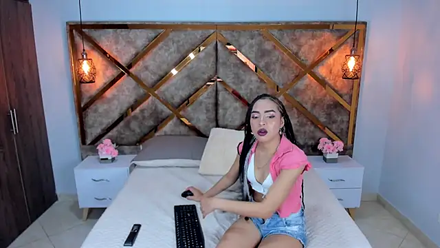 Lucia jane online show from 04.30.26
