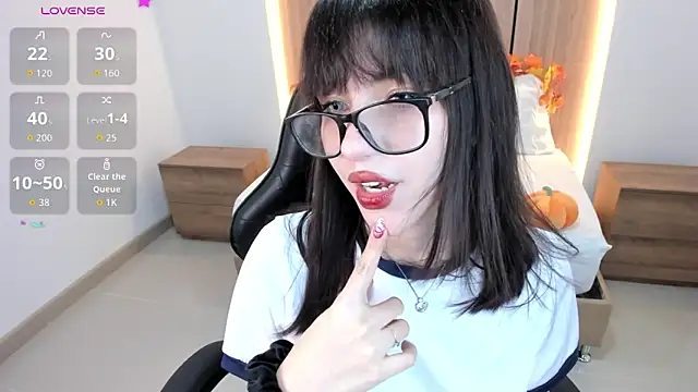 nessnesta online show from 10.25.25