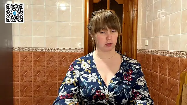 MaroonMoon  online show from 02.12.26