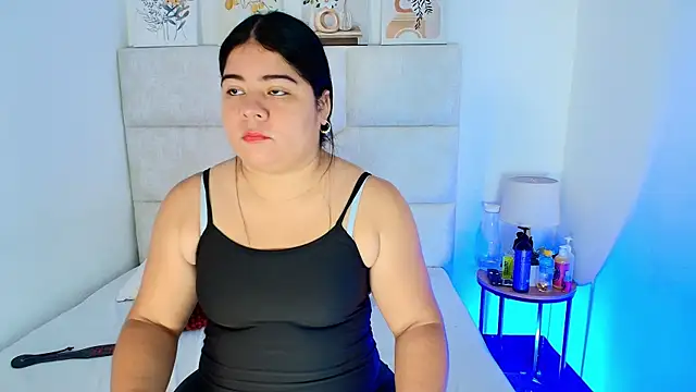 Snapshot of elizawiliamst chatting on 06.16.26 elizawiliamst online show from 06.16.26