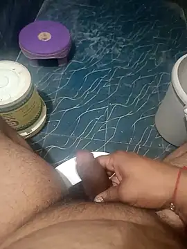 Snapshot of bobby3374 chatting on 10.16.25 bobby3374 online show from 10.16.25