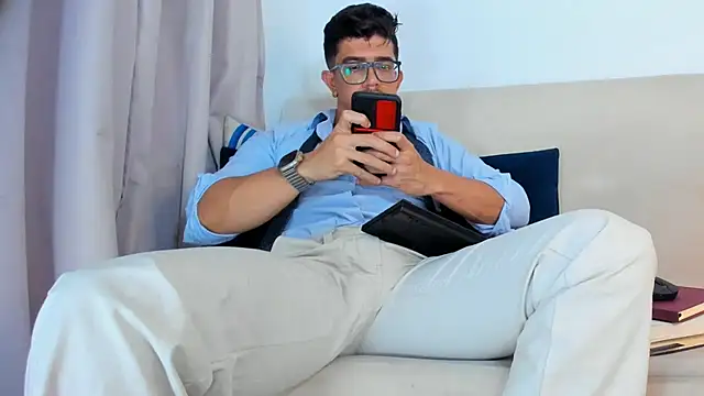 Snapshot of AnibalSteam chatting on 03.17.26 AnibalSteam online show from 03.17.26