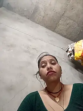 Snapshot of Sandhya_x chatting on 09.08.25 Sandhya x online show from 09.08.25