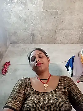 Snapshot of Sandhya_x chatting on 09.14.25 Sandhya x online show from 09.14.25