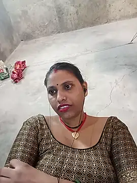 Snapshot of Sandhya_x chatting on 10.04.25 Sandhya x online show from 10.04.25