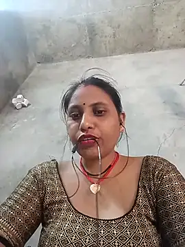 Snapshot of Sandhya_x chatting on 10.07.25 Sandhya x online show from 10.07.25