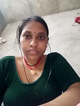 Snapshot of Sandhya_x chatting on 10.13.25 Sandhya x online show from 10.13.25