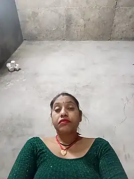 Snapshot of Sandhya_x chatting on 10.15.25 Sandhya x online show from 10.15.25