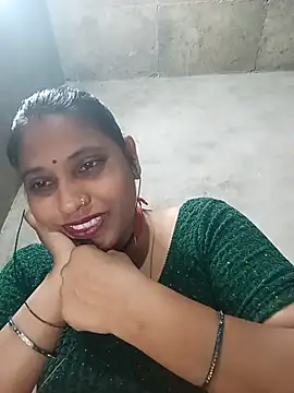 Snapshot of Sandhya_x chatting on 10.16.25 Sandhya x online show from 10.16.25