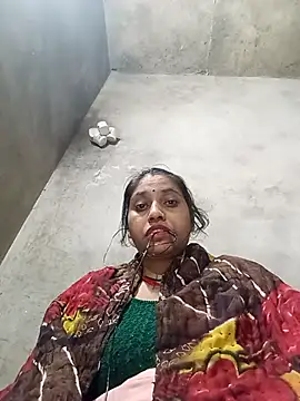 Snapshot of Sandhya_x chatting on 10.27.25 Sandhya x online show from 10.27.25