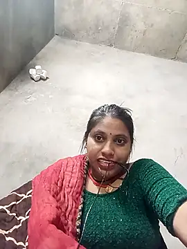 Snapshot of Sandhya_x chatting on 10.28.25 Sandhya x online show from 10.28.25