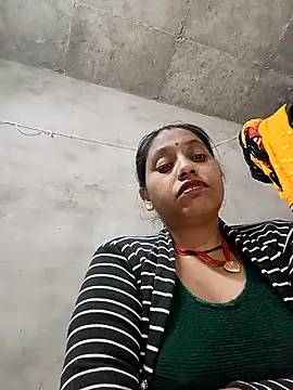 Snapshot of Sandhya_x chatting on 11.04.25 Sandhya x online show from 11.04.25