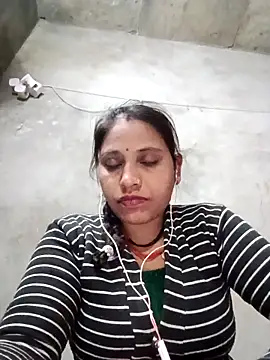 Snapshot of Sandhya_x chatting on 11.07.25 Sandhya x online show from 11.07.25