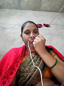 Snapshot of Sandhya_x chatting on 11.10.25 Sandhya x online show from 11.10.25