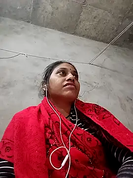 Snapshot of Sandhya_x chatting on 11.13.25 Sandhya x online show from 11.13.25