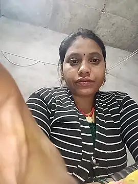 Snapshot of Sandhya_x chatting on 11.19.25 Sandhya x online show from 11.19.25