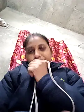 Snapshot of Sandhya_x chatting on 12.01.25 Sandhya x online show from 12.01.25