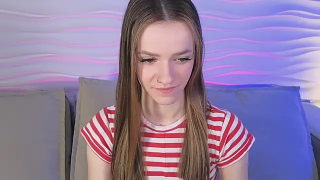E l i z e  online show from 04.22.26