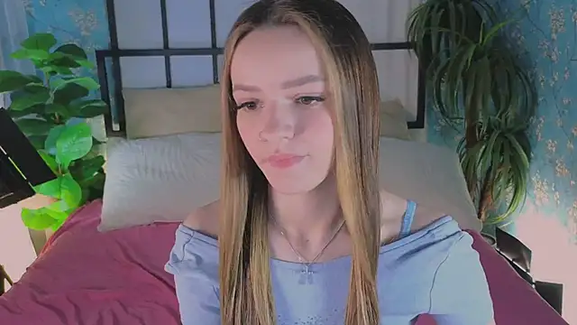 E l i z e  online show from 04.23.26