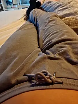 Snapshot of Horny_mummy chatting on 11.01.25 Horny mummy online show from 11.01.25