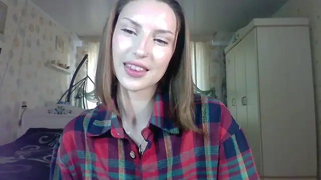 RuxaShade online show from 10.02.25