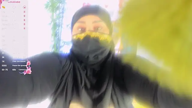 Snapshot of samanee_konn chatting on 05.14.26 samanee konn online show from 05.14.26