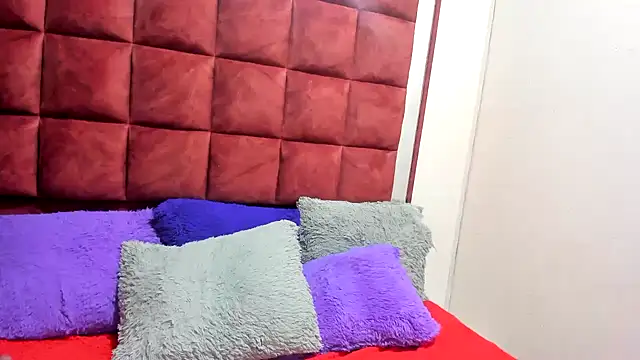 AANGELADIAZZ online show from 09.13.25