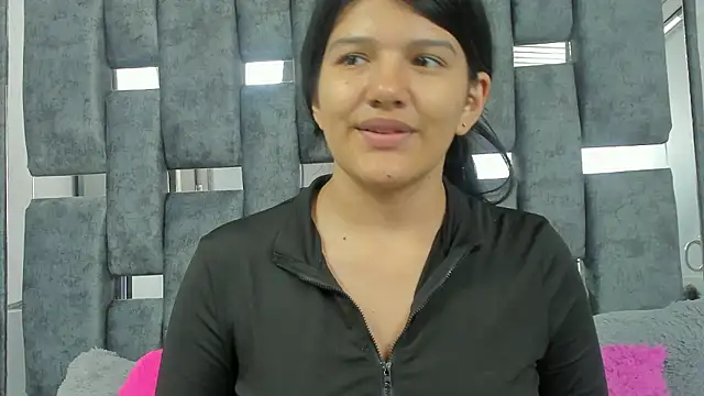 AANGELADIAZZ online show from 01.17.26