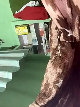 Snapshot of uniquesexyboy5689 chatting on 11.17.25 uniquesexyboy5689 online show from 11.17.25