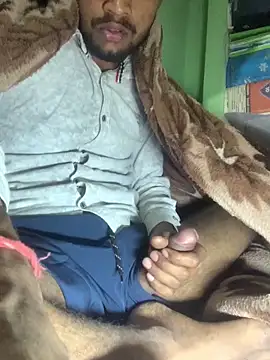 Snapshot of uniquesexyboy5689 chatting on 12.16.25 uniquesexyboy5689 online show from 12.16.25