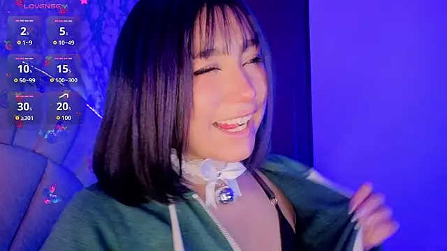 Snapshot of sophiievv chatting on 05.21.26 sophiievv online show from 05.21.26