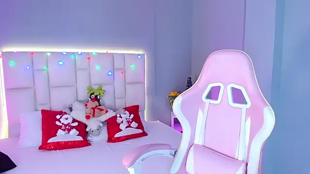 Snapshot of SammyRose_ chatting on 11.29.25 SammyRose online show from 11.29.25