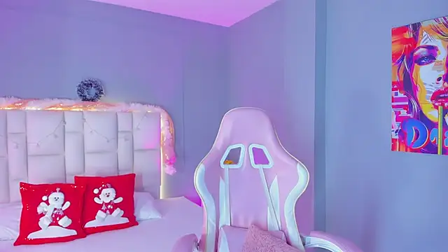 Snapshot of SammyRose_ chatting on 12.13.25 SammyRose online show from 12.13.25