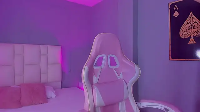 Snapshot of SammyRose_ chatting on 02.28.26 SammyRose online show from 02.28.26