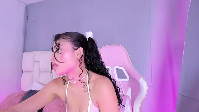 Snapshot of SammyRose_ chatting on 03.18.26 SammyRose online show from 03.18.26