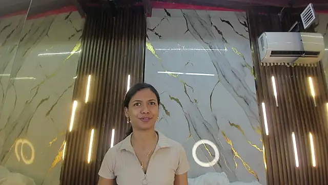 VictoriaDuart online show from 01.14.26