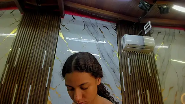 VictoriaDuart online show from 08.02.26