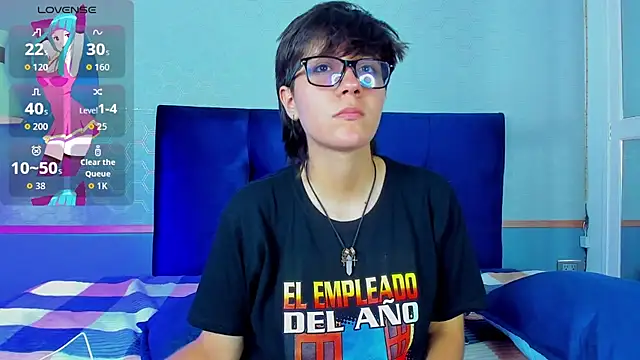 Tsuki Maru online show from 11.01.25