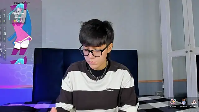 Tsuki Maru online show from 11.24.25