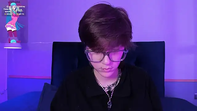 Tsuki Maru online show from 03.01.26