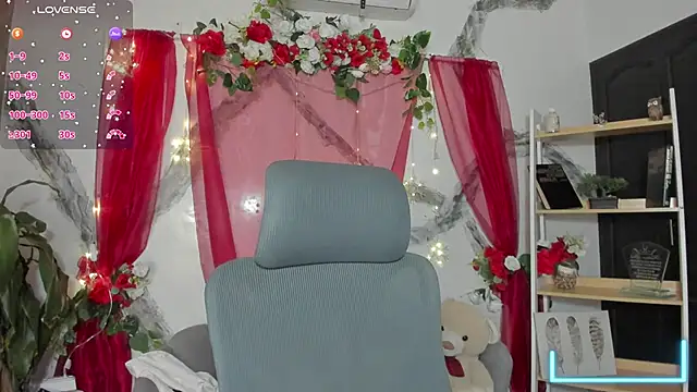 BritanyBrown  online show from 05.12.26